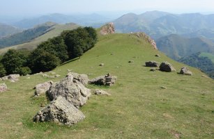 Lezetako lepoa, Arrigorri eta Auza artean