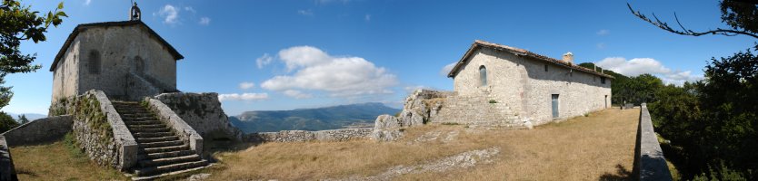 Ermita eta aterpea