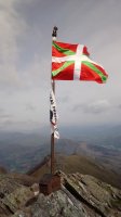 Mendaur (1130m) postontzia eta Ikurrina