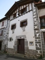 Etxea, Lesaka