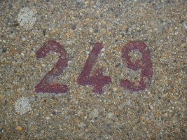 249 mugarria