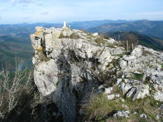 Ametzueta tontorra