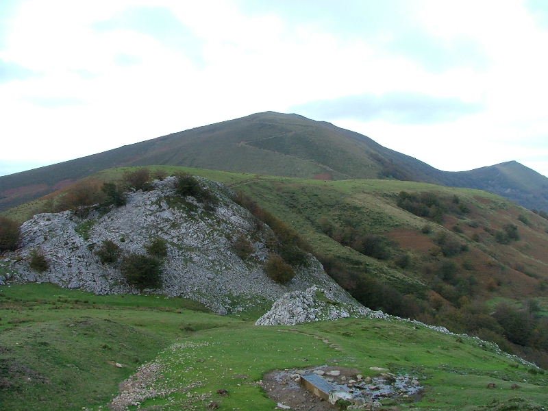 IPARGORTA MENDITIK