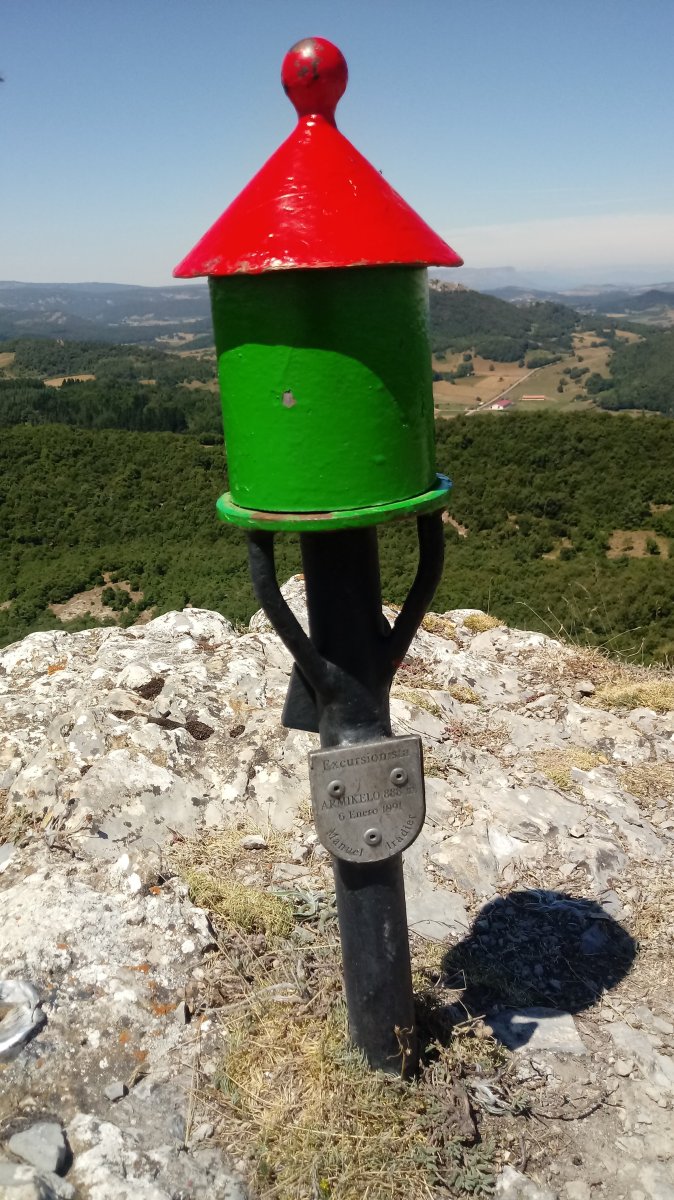 Armikelo (888) postontzia