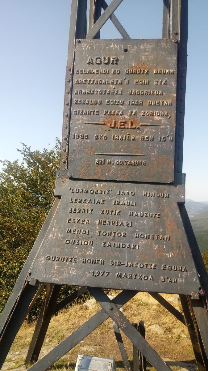 Tellamendi (835m) gurutzeko idazkia