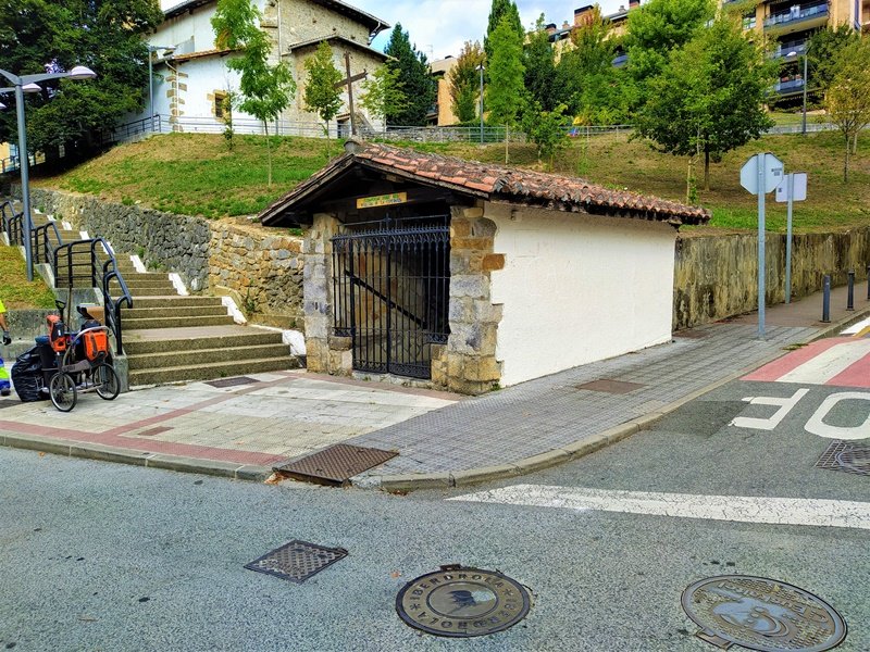 Itxaropeneko Andra Maria Ermita Arrasaten