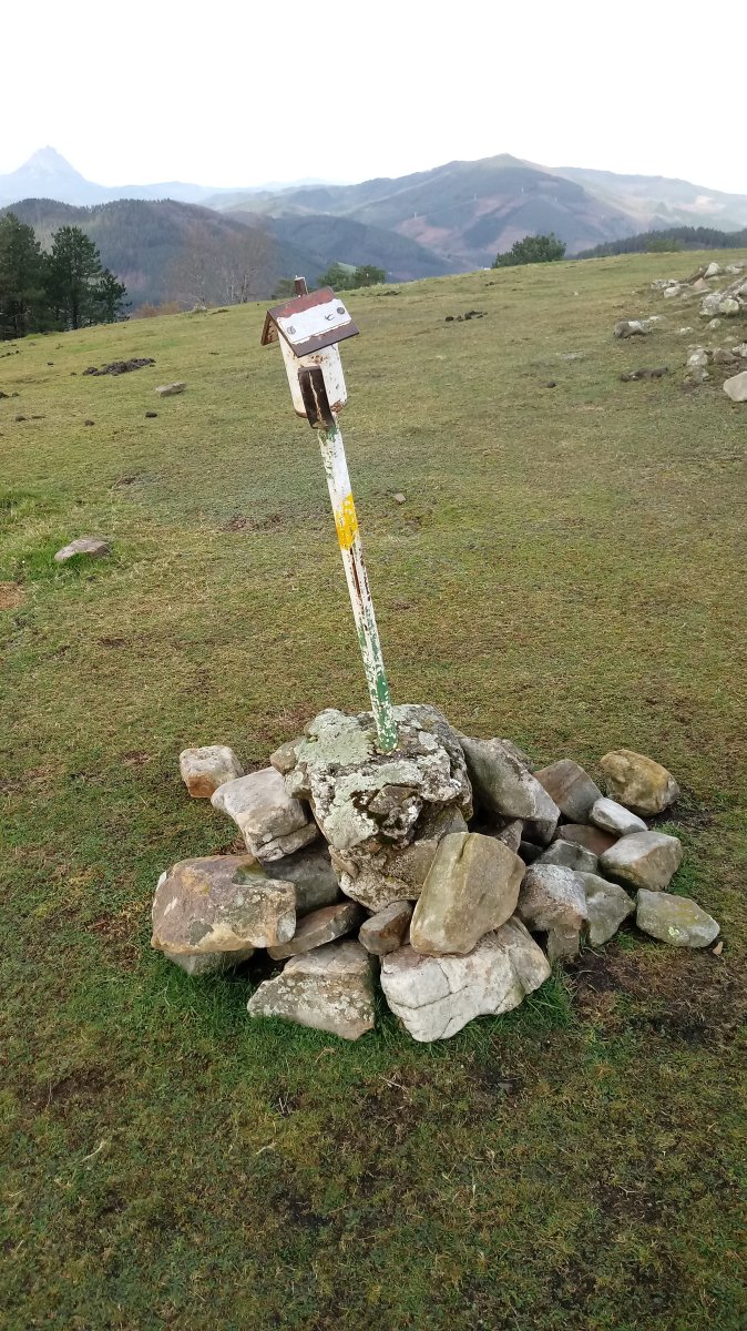 Oamendi (865m) postontzia