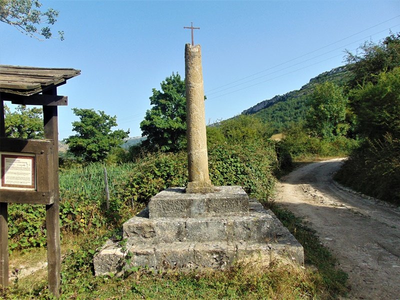 Lalastrako Gurutzea