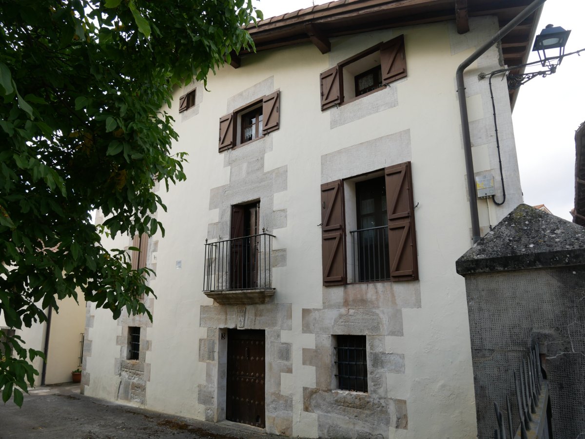 Etxea, Maeztu