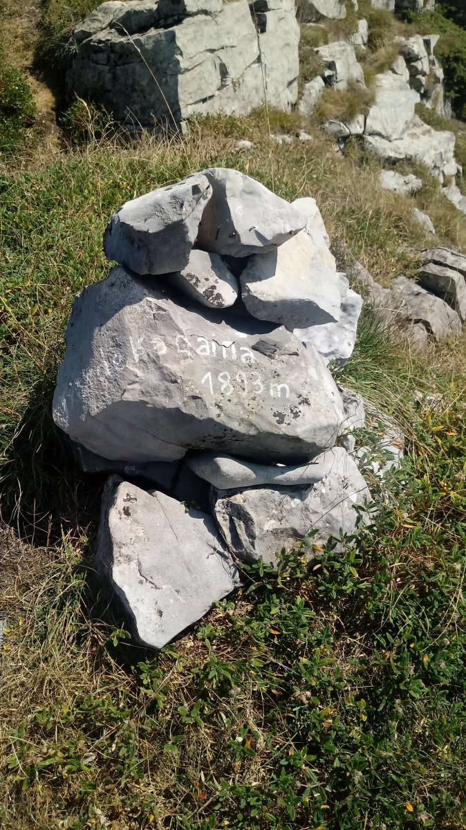 Sardekagaña (1893m) Mendebaldeko tontorra