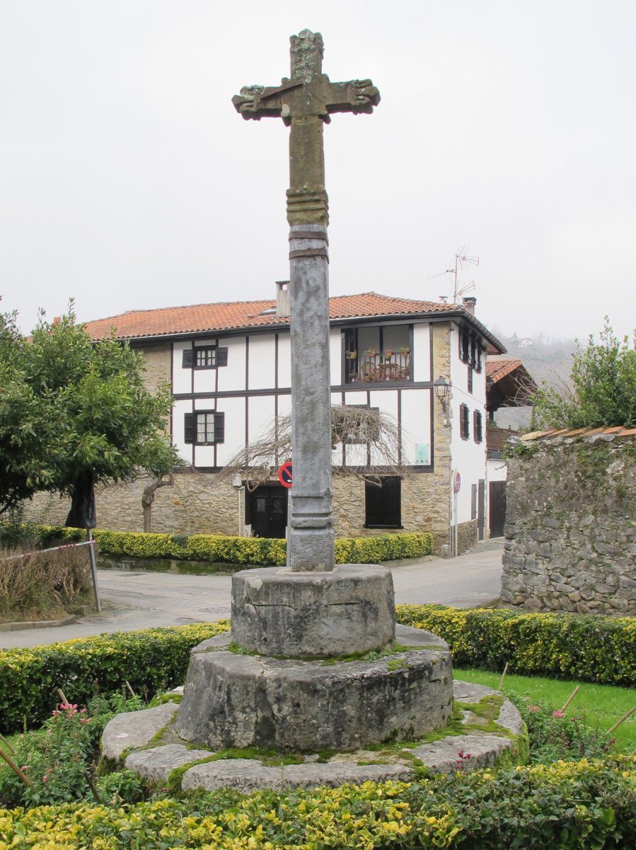 Kruzeroa, Lesaka