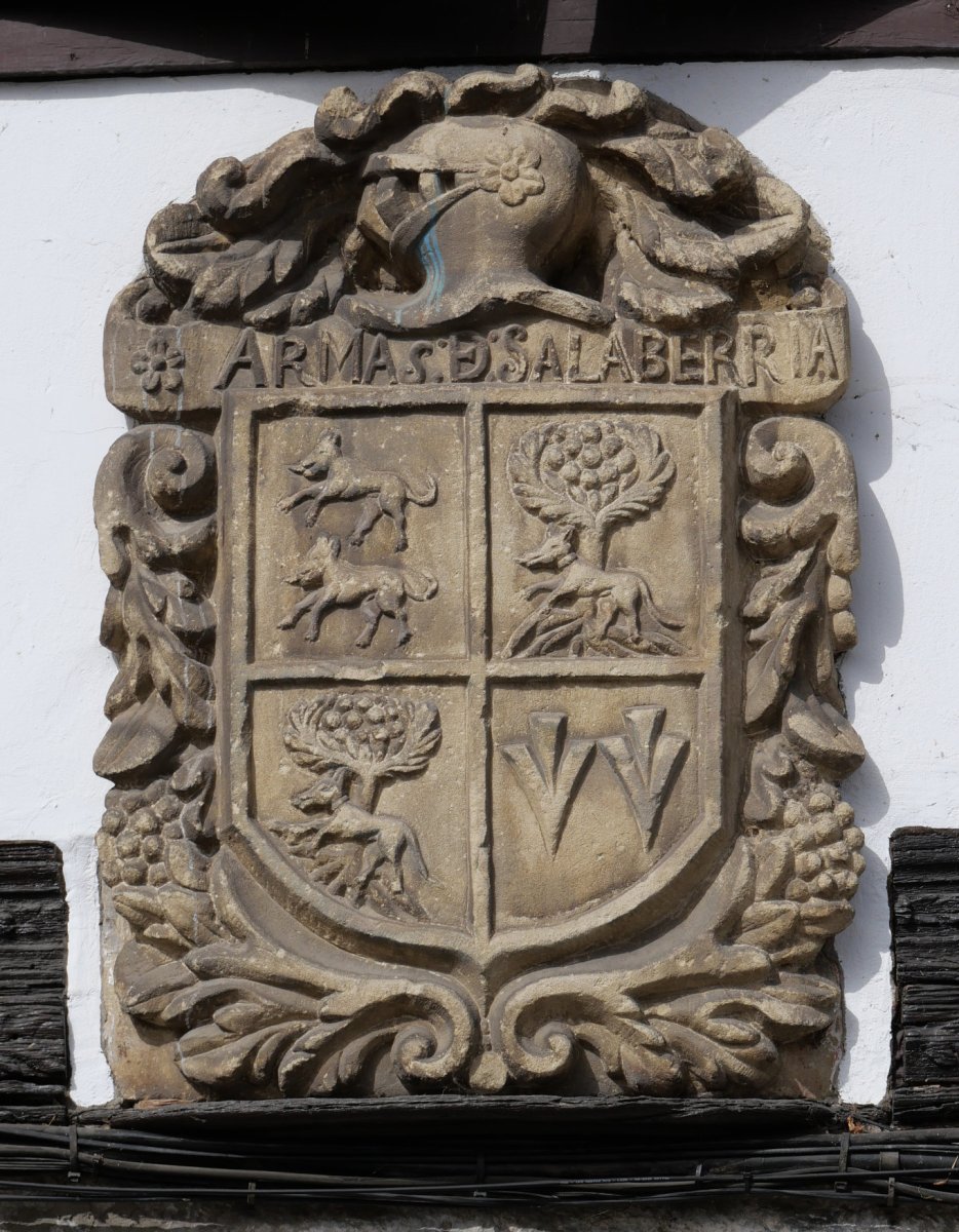 Armarria, Lesaka