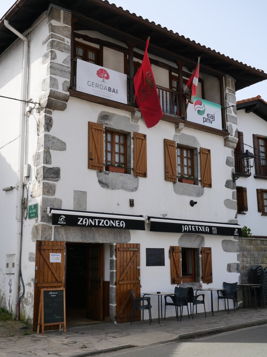 Etxea, Lesaka