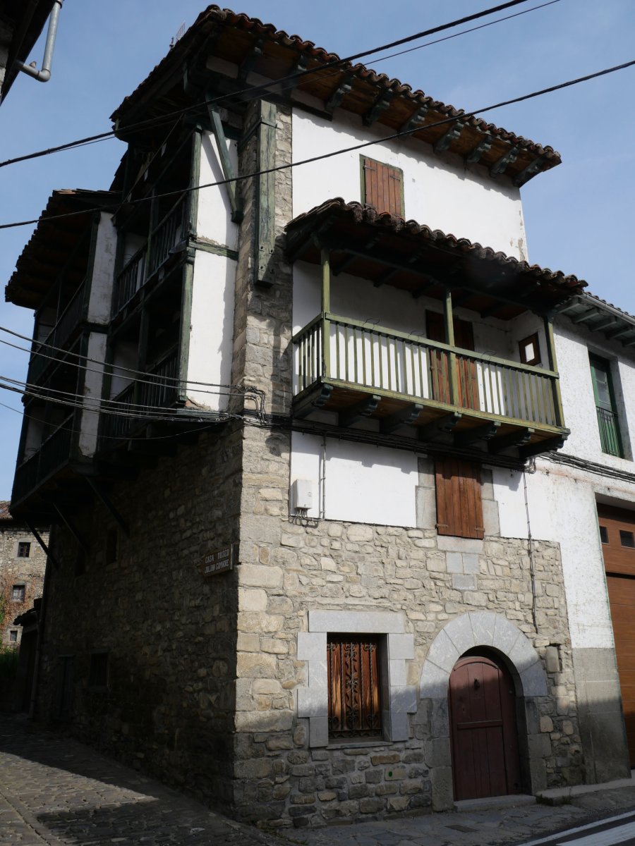 Etxea, Erronkari