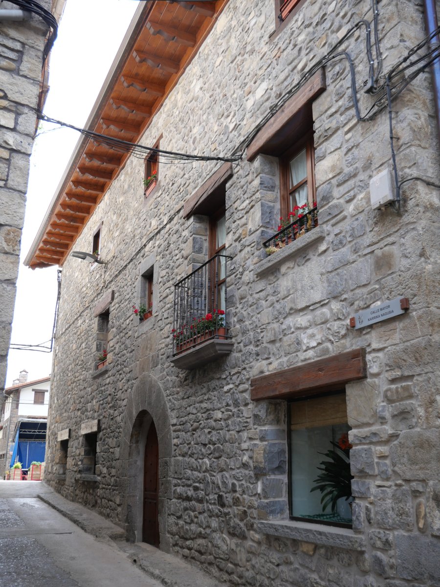 Etxea, Burgi