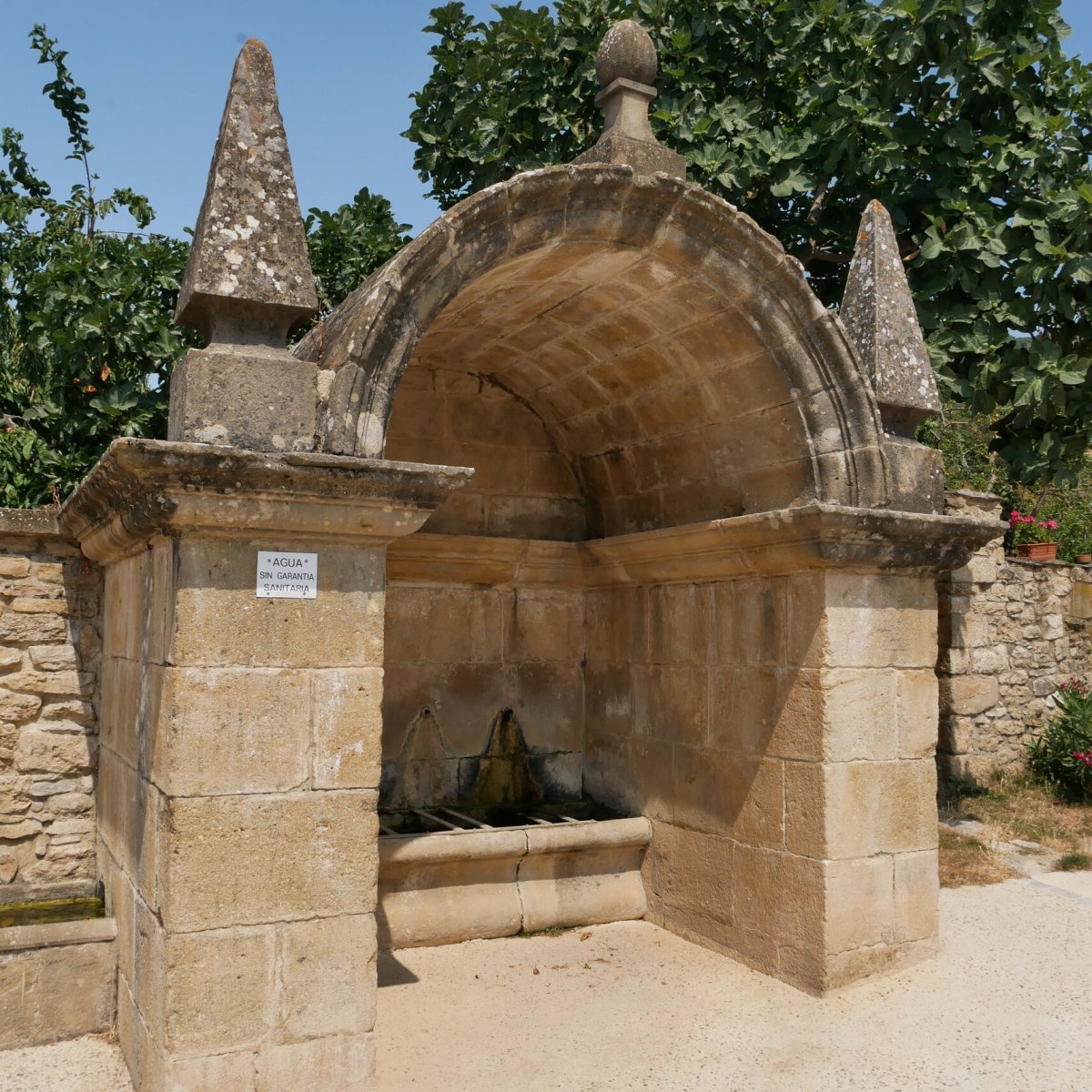 Garbitokia, Genbe