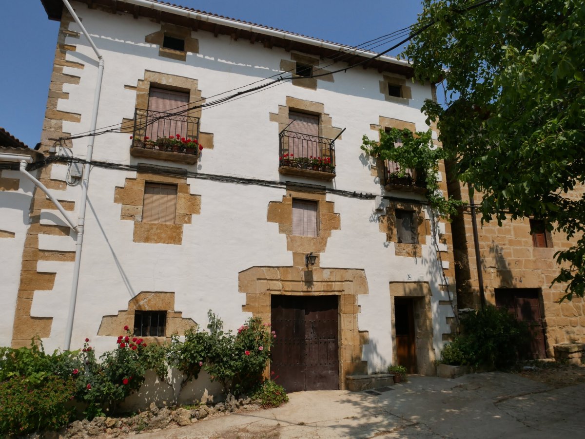 Etxea, Genbe