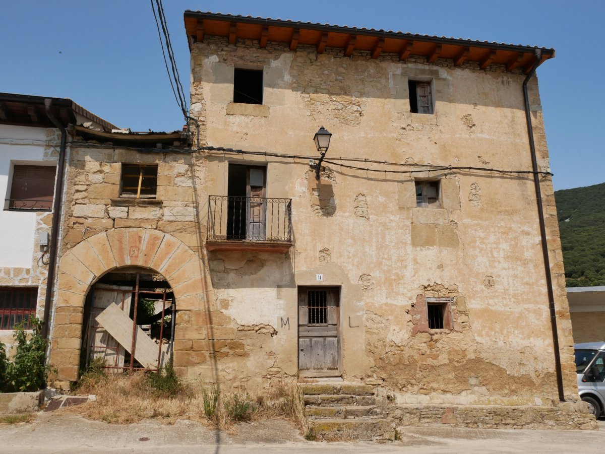 Etxea, Genbe