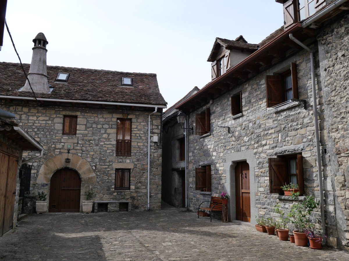 Etxeak, Anso