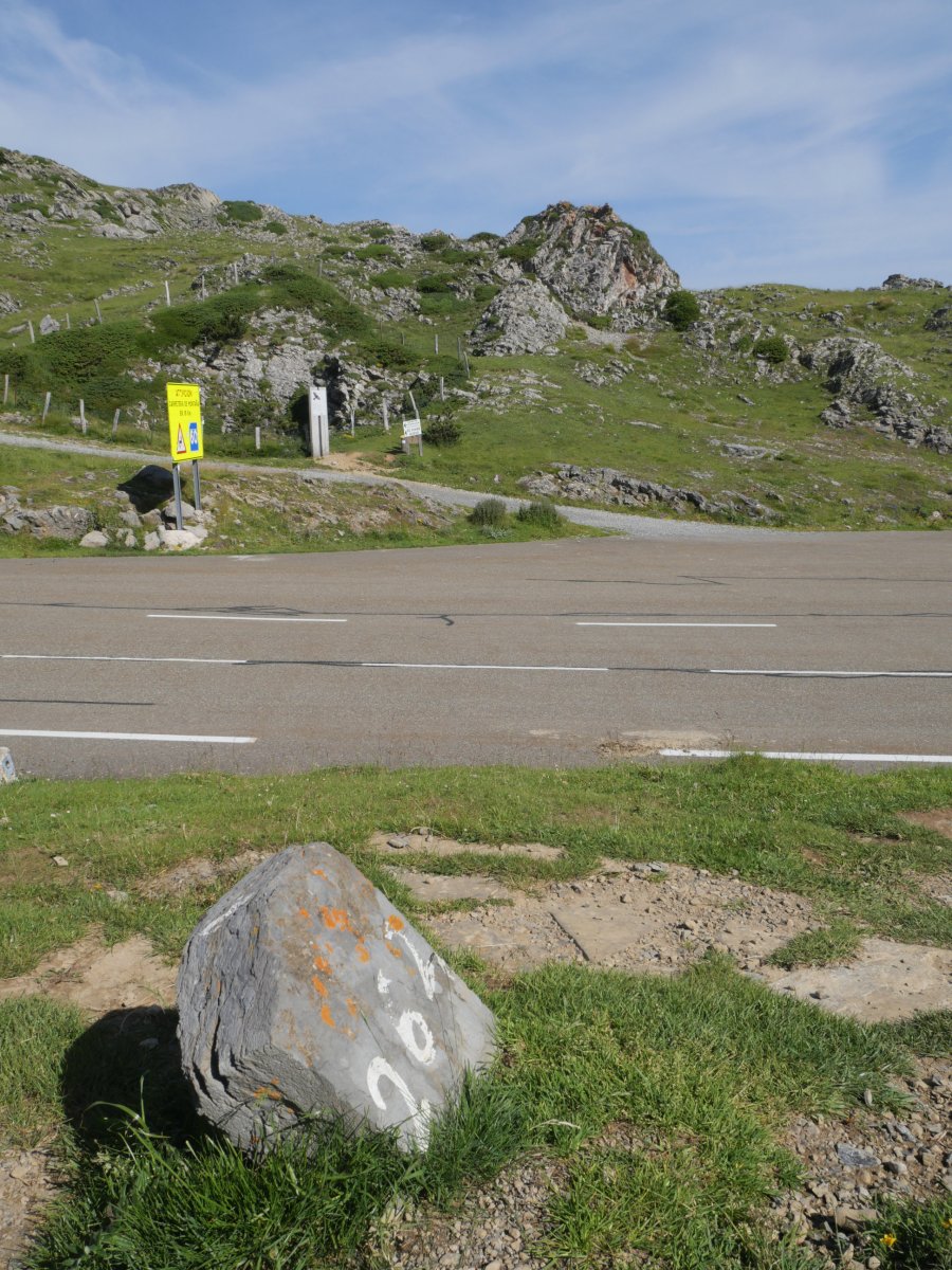 262. mugarria