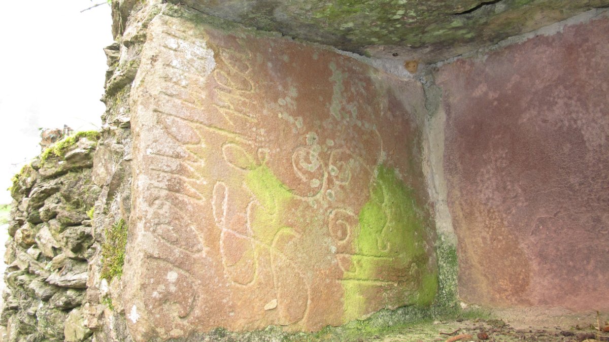 Karobia, Etxalar