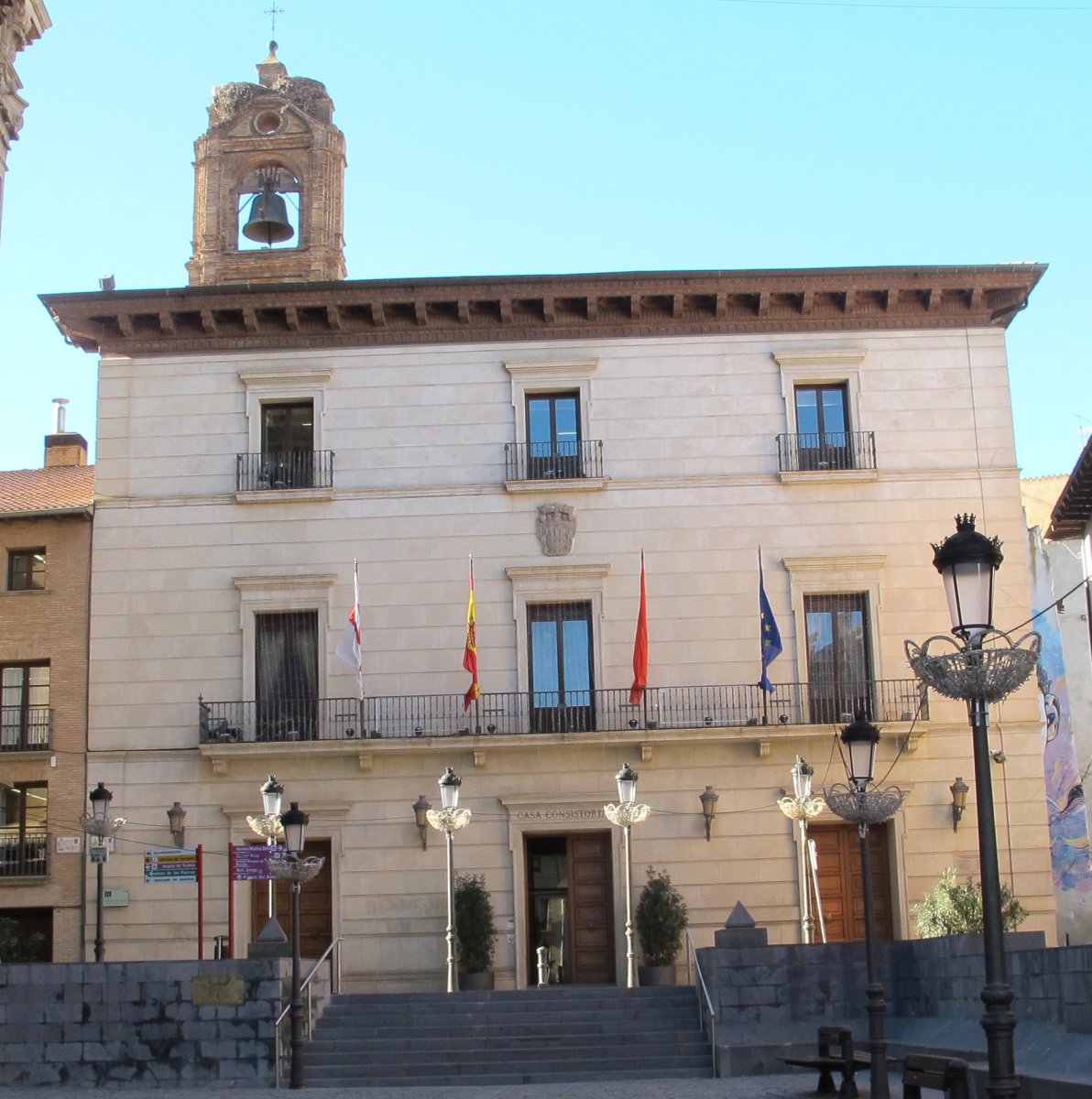 Udaletxea, Tutera