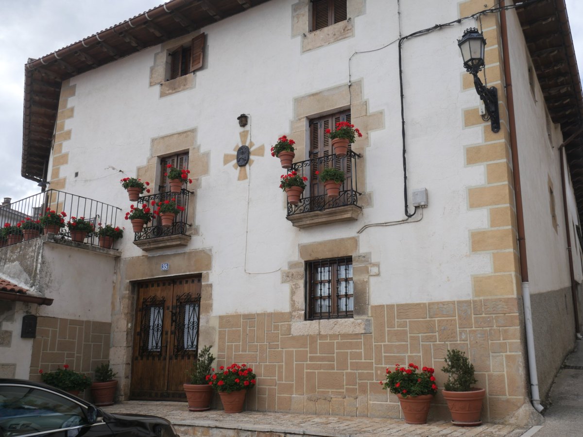 Etxea, Lezaun